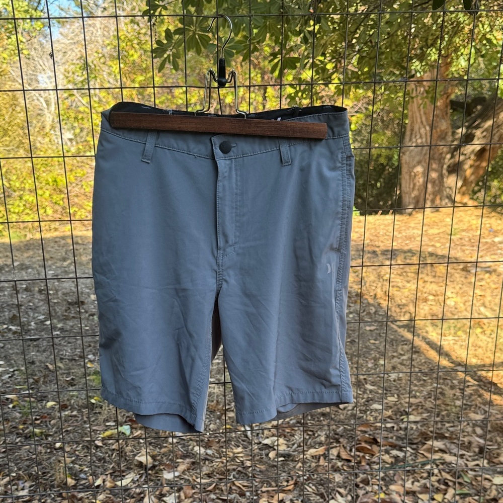 Hurley Men's Light Gray Flat Front Shorts